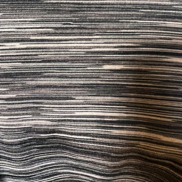 Sweaty Betty workout tanks bundle of 2 - Picture 13 of 13